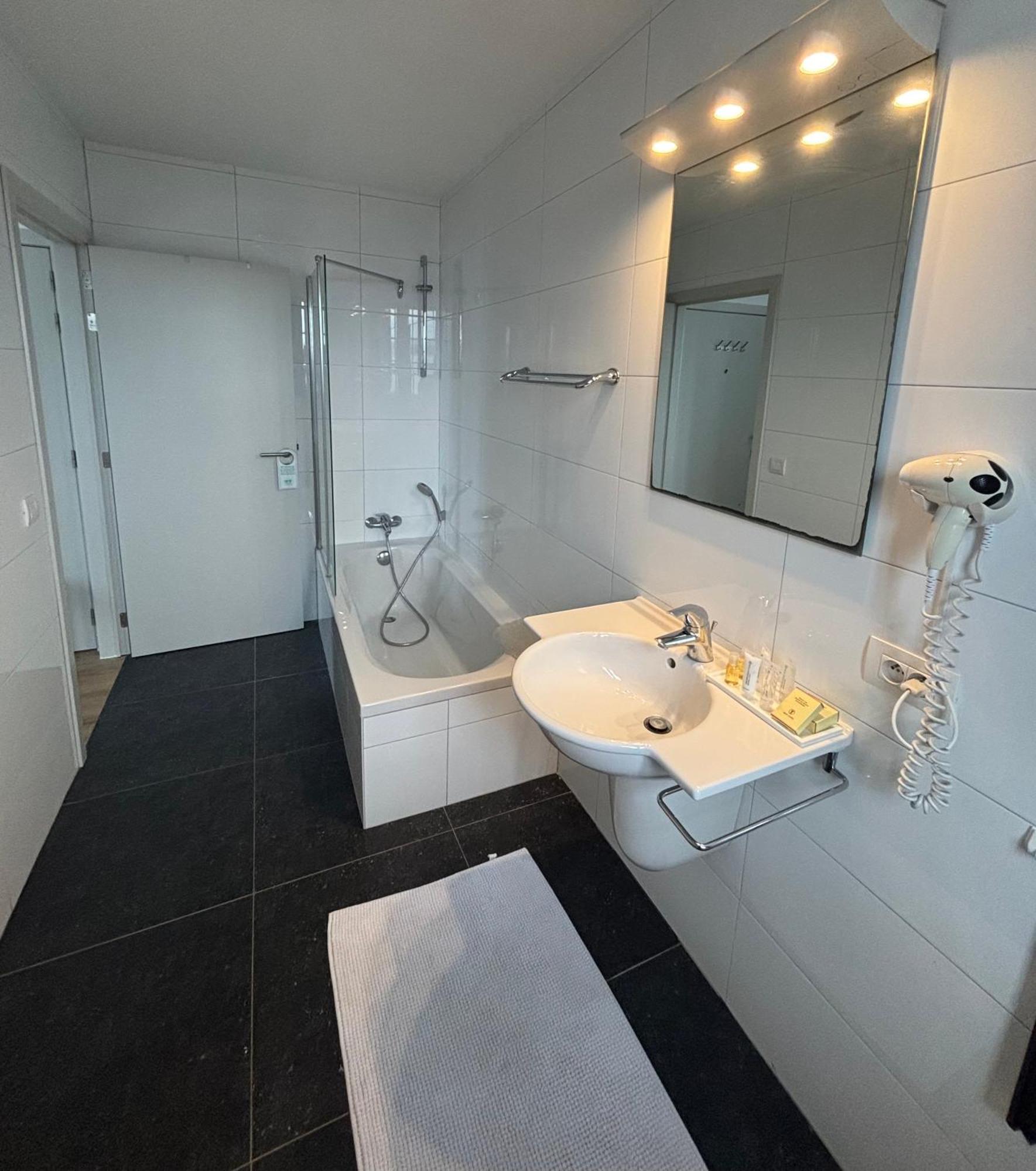 Hotel La Chaumiere Asse Εξωτερικό φωτογραφία